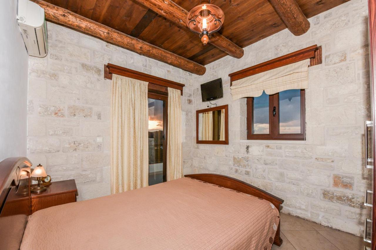 Ariadni Apartments Сфинарион Экстерьер фото